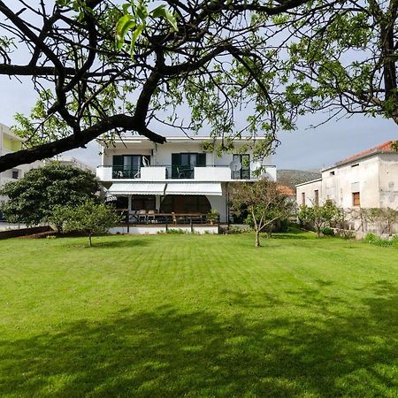 Apartments Katja Τρογκίρ Εξωτερικό φωτογραφία