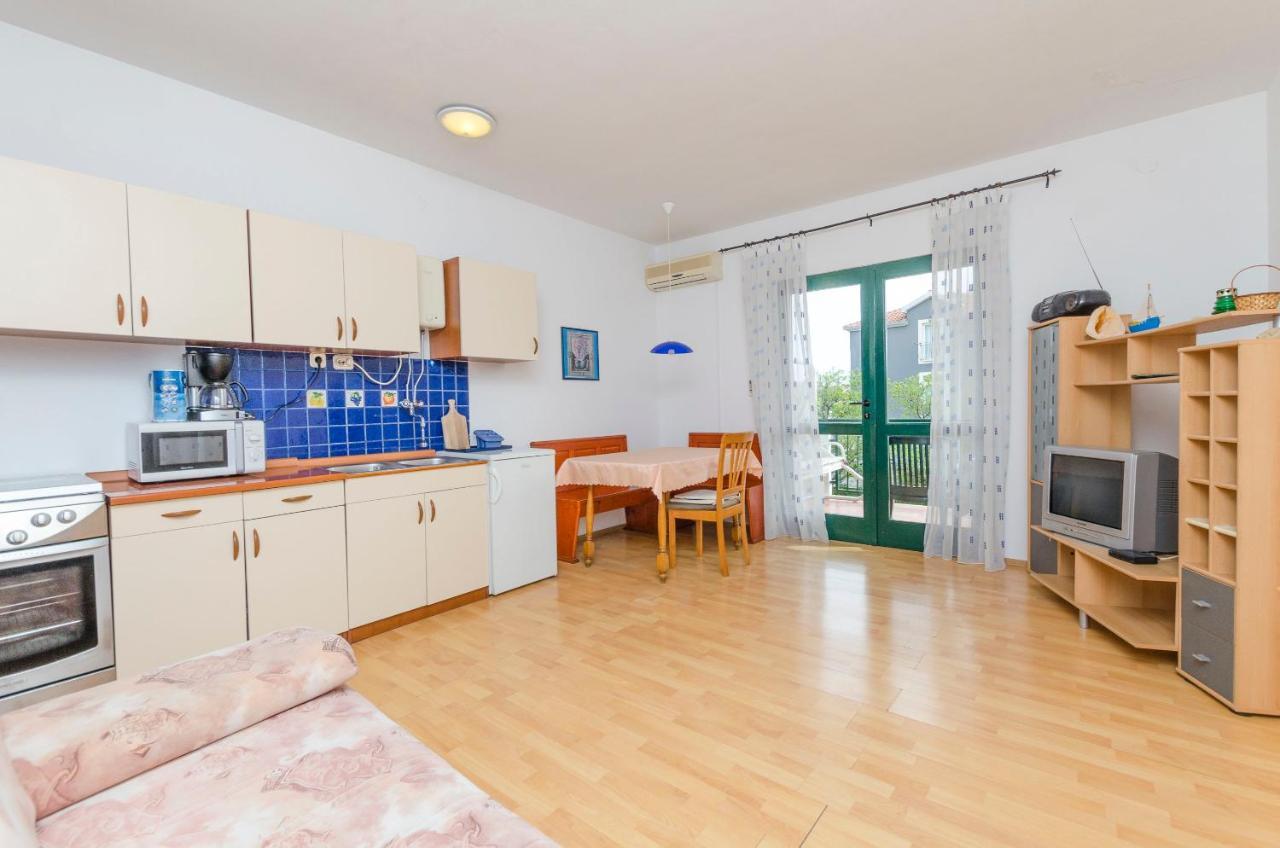 Apartments Katja Τρογκίρ Εξωτερικό φωτογραφία